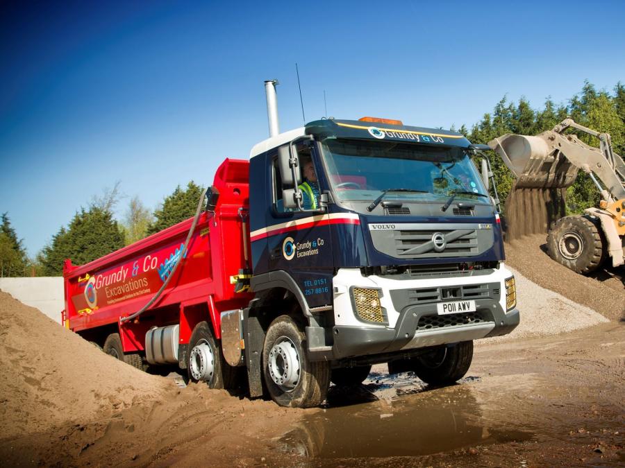  Volvo FMX 8x4 2010 года  (UK) (фото 8 из 14)
